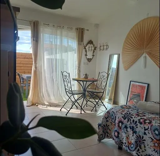 Studio Mi Casa Es Su Casa
